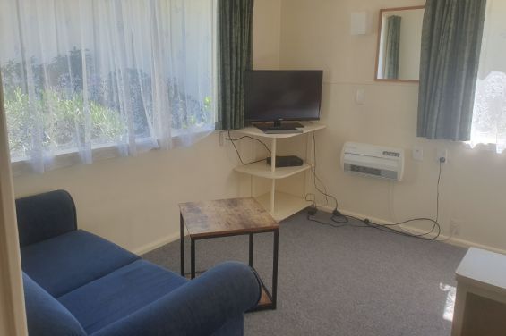 Basic Studio lounge